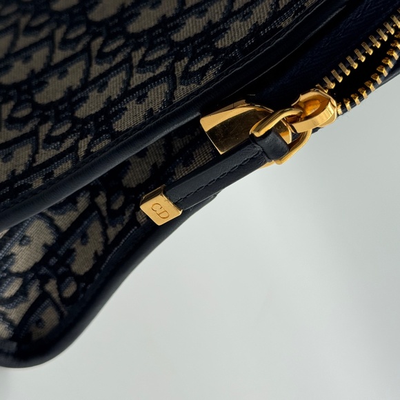Christian Dior Monogram Clutch Bag - Picture 9 of 16